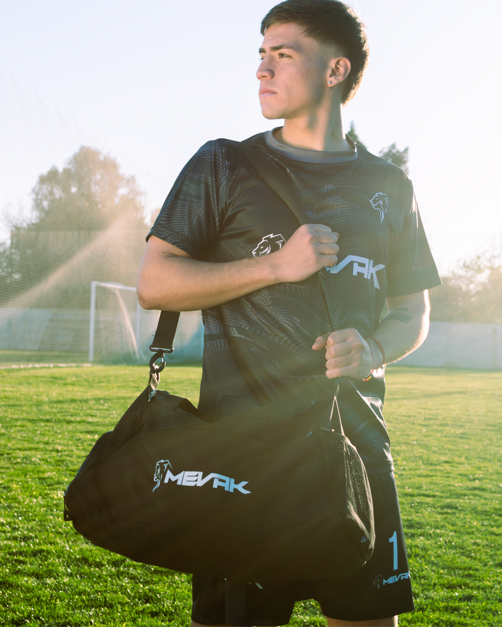 Bolso de mano deportivo negro Mevak